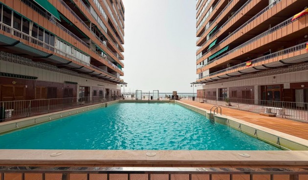 Brukt - Apartment -
Torrevieja - Acequion