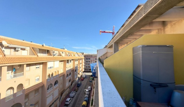 Återförsäljning - Takvåning -
Torrevieja - PARQUE DE LAS NACIONES