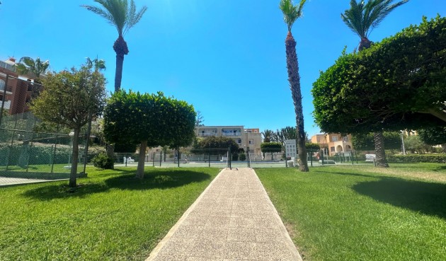 Brukt - Bungalow -
Torrevieja - La Mata