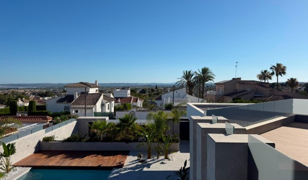 Återförsäljning - Villa -
Ciudad Quesada - Centro De La Ciudad Quesada