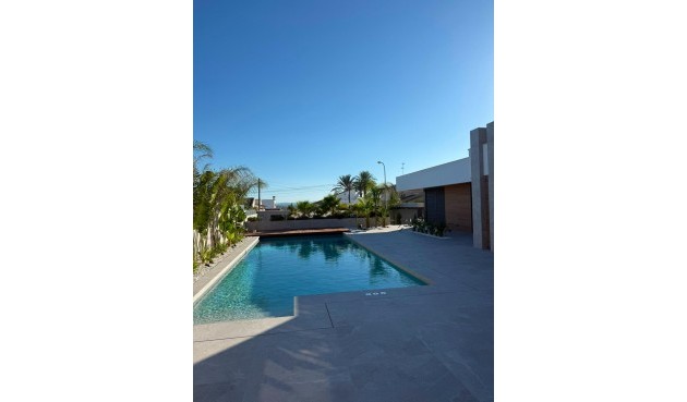 Återförsäljning - Villa -
Ciudad Quesada - Centro De La Ciudad Quesada