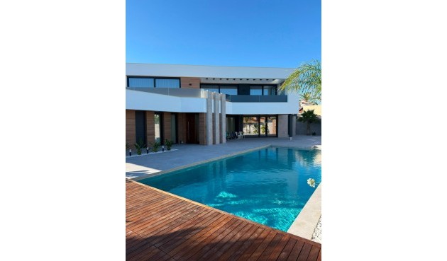Återförsäljning - Villa -
Ciudad Quesada - Centro De La Ciudad Quesada