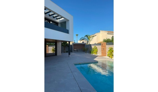 Återförsäljning - Villa -
Ciudad Quesada - Centro De La Ciudad Quesada