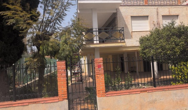 Återförsäljning - Villa -
Los Alcazares - Costa Calida