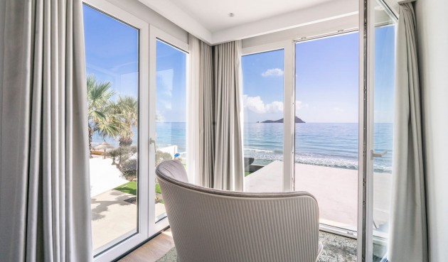 Återförsäljning - Villa -
La Manga del Mar Menor - Costa Calida