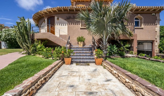 Återförsäljning - Villa -
La Manga del Mar Menor - Costa Calida