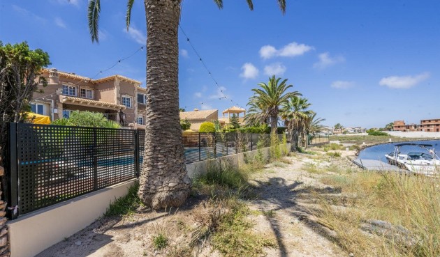 Återförsäljning - Villa -
La Manga del Mar Menor - Costa Calida