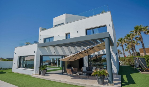 Återförsäljning - Villa -
La Manga del Mar Menor - Costa Calida