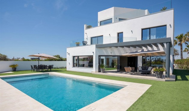 Återförsäljning - Villa -
La Manga del Mar Menor - Costa Calida