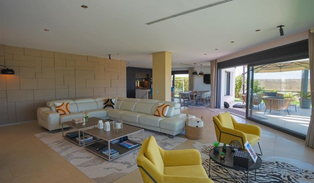 Återförsäljning - Villa -
La Manga del Mar Menor - Costa Calida