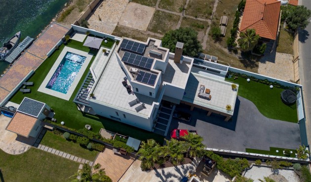 Återförsäljning - Villa -
La Manga del Mar Menor - Costa Calida