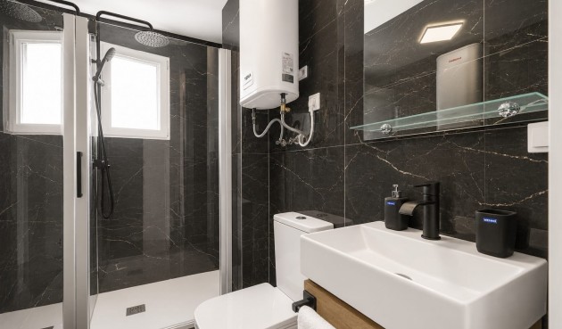 Återförsäljning - Apartment -
Torrevieja - Costa Blanca