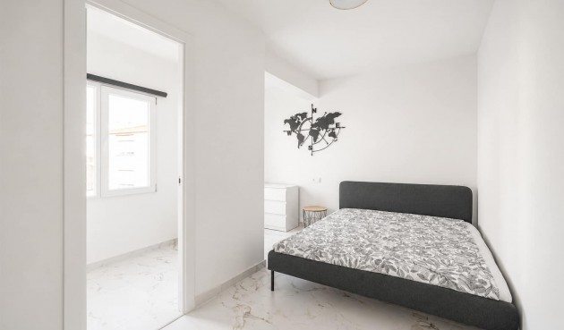 Resale - Apartment -
Torrevieja - Costa Blanca