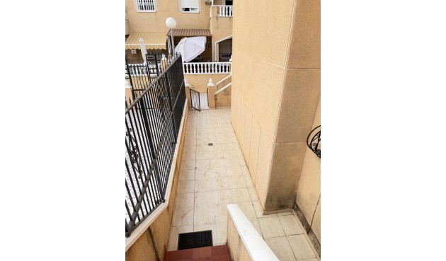 Återförsäljning - Apartment -
Torrevieja - Centro