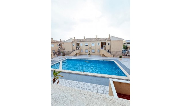 Återförsäljning - Apartment -
Torrevieja - Centro