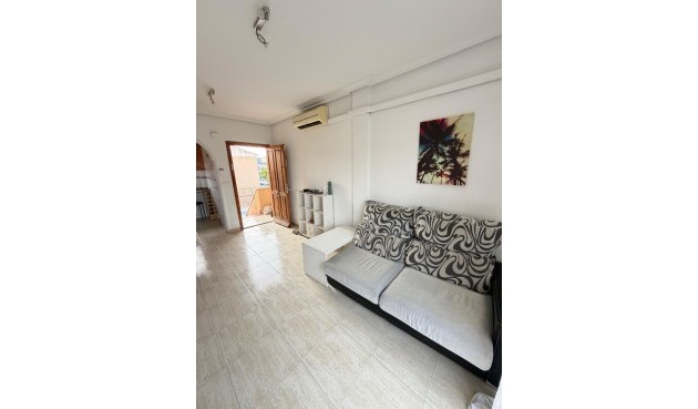Återförsäljning - Apartment -
Torrevieja - Centro