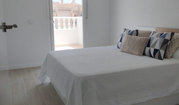 Reventa - Town House -
Torrevieja - Sector 25