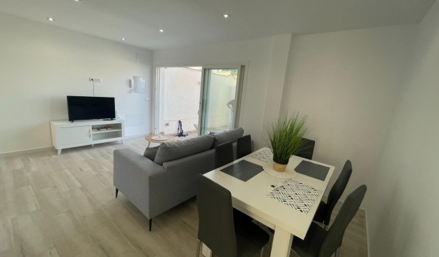 Resale - Bungalow -
Orihuela Costa - La Regia