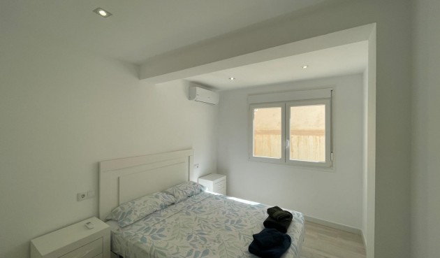 Resale - Bungalow -
Orihuela Costa - La Regia