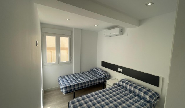 Resale - Bungalow -
Orihuela Costa - La Regia