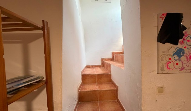 Återförsäljning - Villa -
Orihuela - Inland