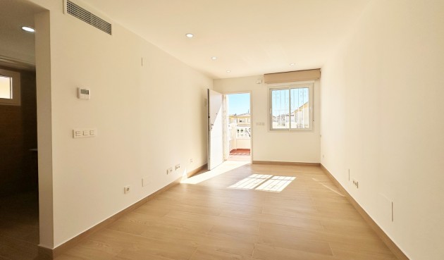 Återförsäljning - Apartment -
Orihuela Costa - Costa Blanca