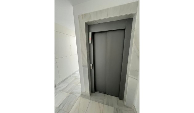Återförsäljning - Apartment -
Orihuela Costa - Costa Blanca