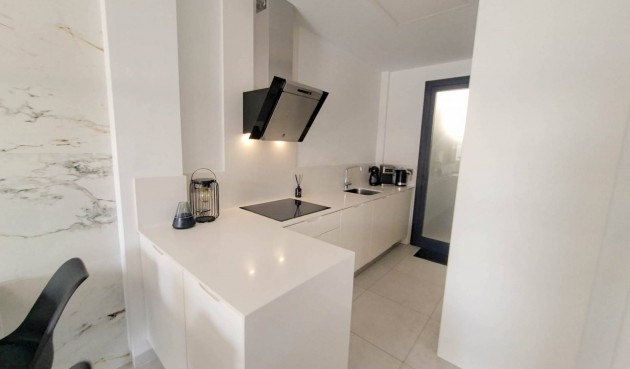 Återförsäljning - Villa -
Villamartin - Costa Blanca