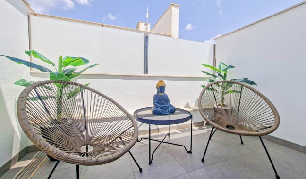 Återförsäljning - Villa -
Villamartin - Costa Blanca