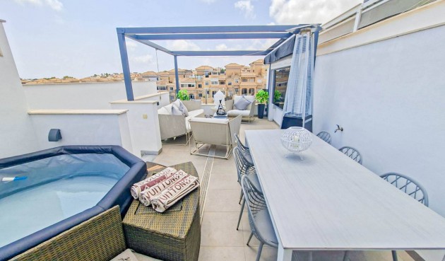 Återförsäljning - Villa -
Villamartin - Costa Blanca
