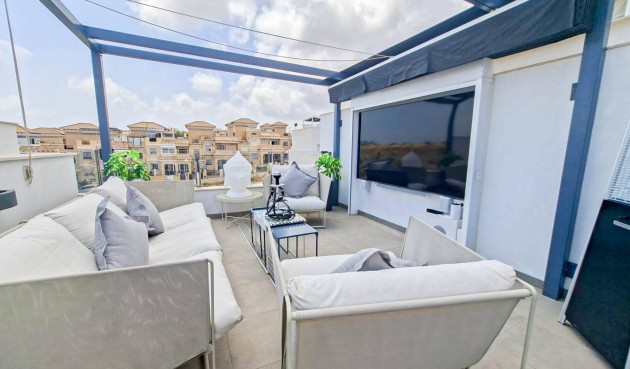 Återförsäljning - Villa -
Villamartin - Costa Blanca