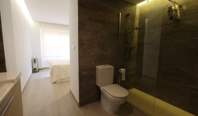 Återförsäljning - Apartment -
Orihuela Costa - Costa Blanca