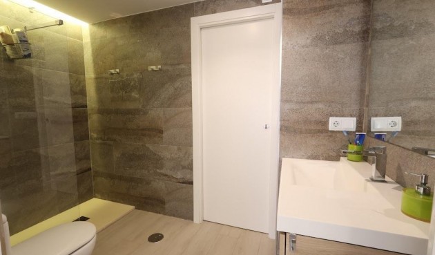 Återförsäljning - Apartment -
Orihuela Costa - Costa Blanca