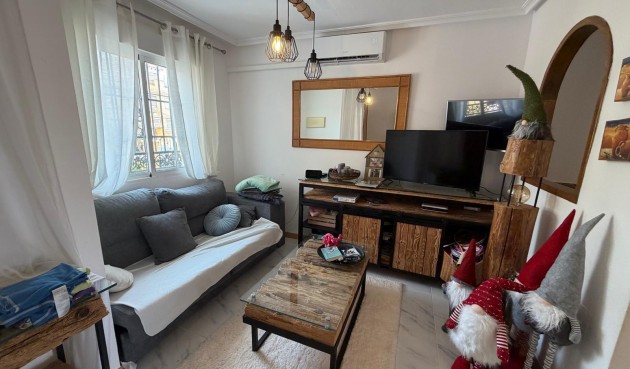 Återförsäljning - Bungalow -
Torrevieja - Zona Los Frutales