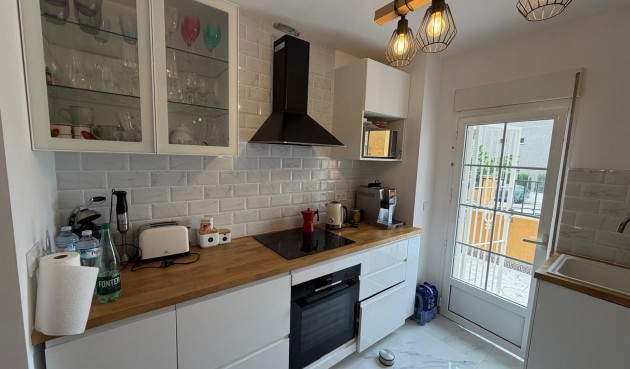 Återförsäljning - Bungalow -
Torrevieja - Zona Los Frutales