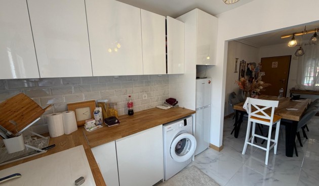 Återförsäljning - Bungalow -
Torrevieja - Zona Los Frutales