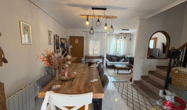 Återförsäljning - Bungalow -
Torrevieja - Zona Los Frutales