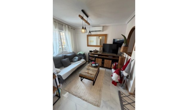 Återförsäljning - Bungalow -
Torrevieja - Zona Los Frutales