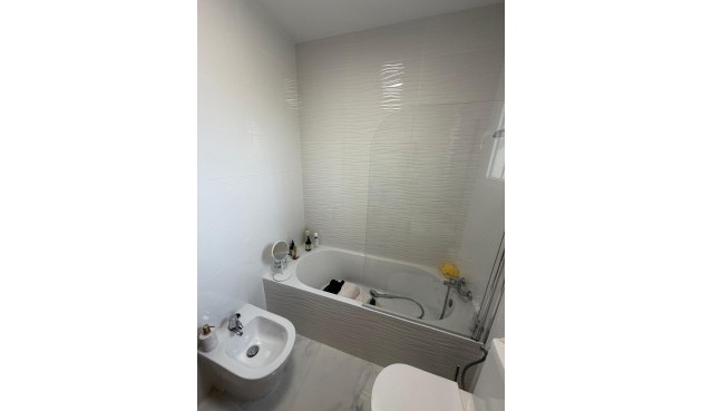 Återförsäljning - Bungalow -
Torrevieja - Zona Los Frutales