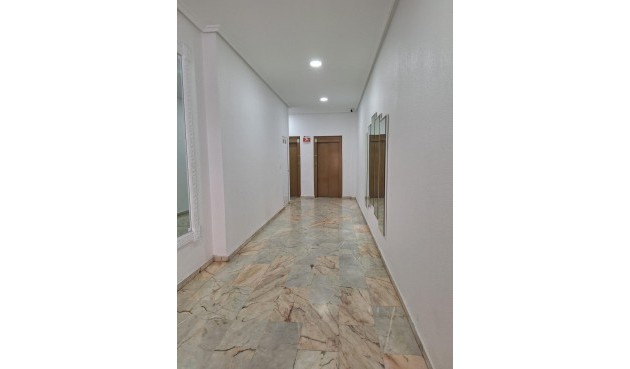 Brukt - Apartment -
Torrevieja - Playa del Cura