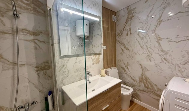 Reventa - Apartment -
Torrevieja - Habaneras