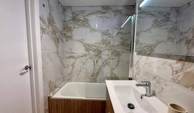 Reventa - Apartment -
Torrevieja - Habaneras
