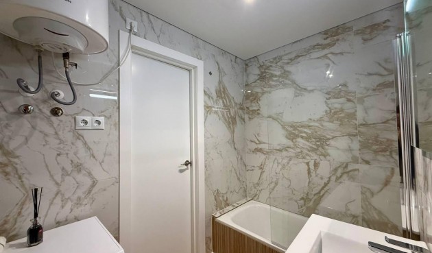 Reventa - Apartment -
Torrevieja - Habaneras