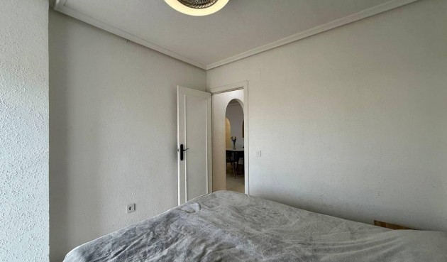 Brukt - Apartment -
Torrevieja - Acequion