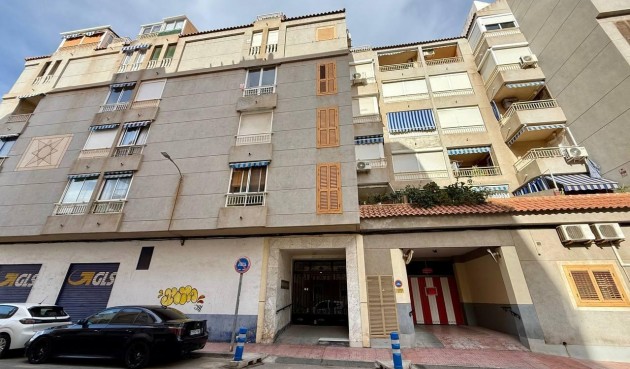 Brukt - Apartment -
Torrevieja - Acequion