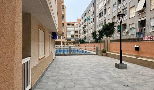 Reventa - Apartment -
Torrevieja - Acequion