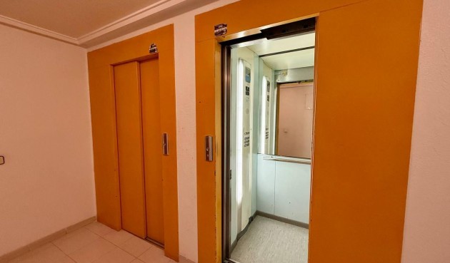 Reventa - Apartment -
Torrevieja - Acequion