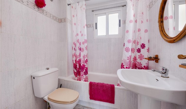 Återförsäljning - Apartment -
Torrevieja - Costa Blanca
