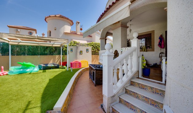 Reventa - Villa -
San Fulgencio - Costa Blanca