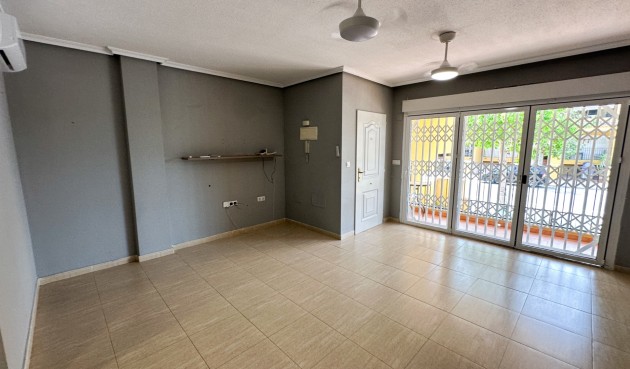 Brukt - Bungalow -
Daya Nueva - Costa Blanca